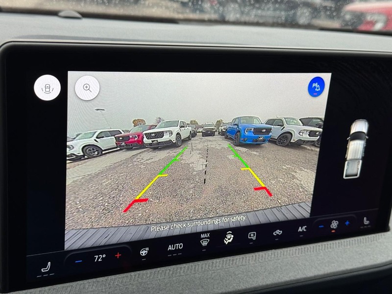 Ford Maverick Vehicle Full-screen Gallery Image 23