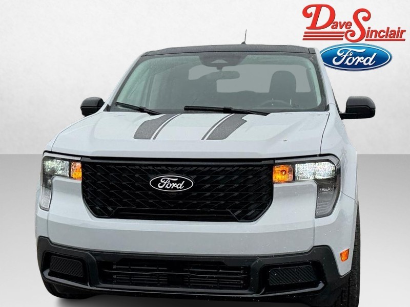 Ford Maverick Vehicle Full-screen Gallery Image 02