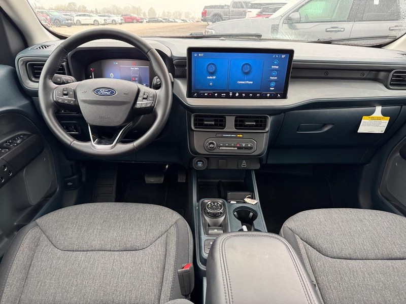 Ford Maverick Vehicle Full-screen Gallery Image 14