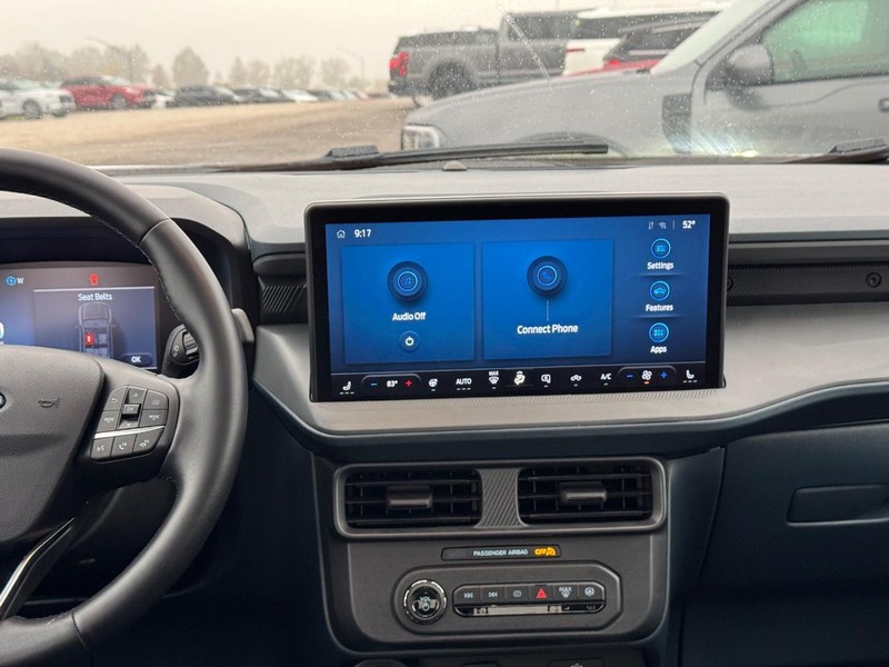 Ford Maverick Vehicle Full-screen Gallery Image 16