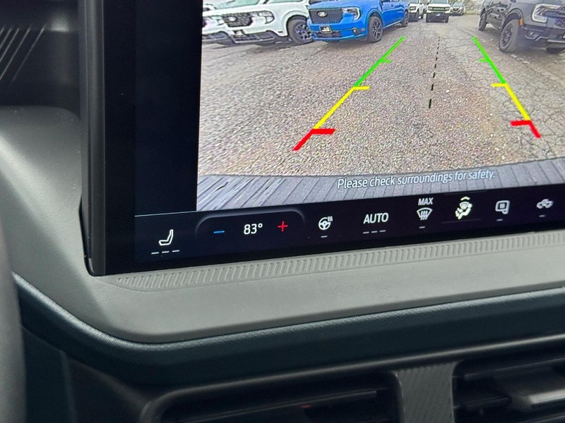 Ford Maverick Vehicle Full-screen Gallery Image 23