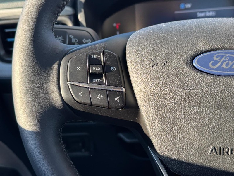 Ford Maverick Vehicle Full-screen Gallery Image 20