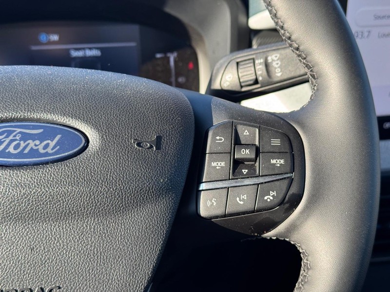 Ford Maverick Vehicle Full-screen Gallery Image 21