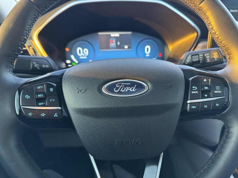 Ford Escape Vehicle Image 19