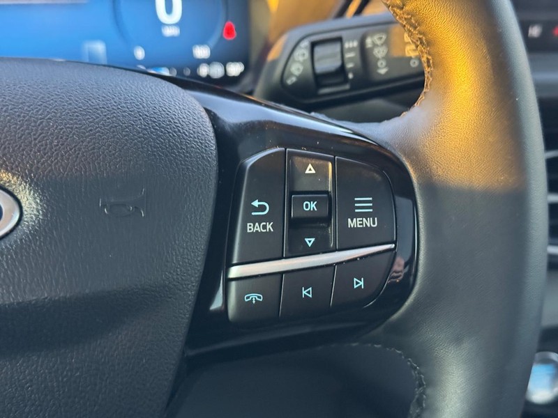 Ford Escape Vehicle Image 21