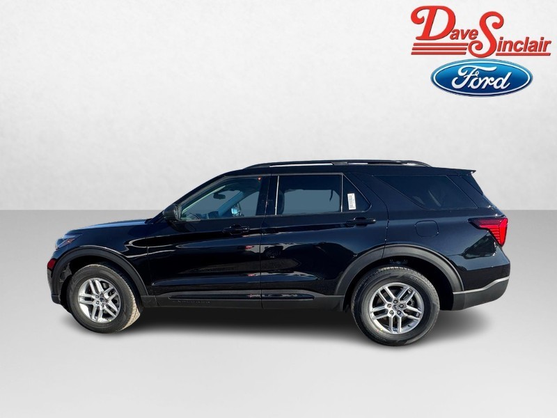 Ford Explorer Vehicle Full-screen Gallery Image 10