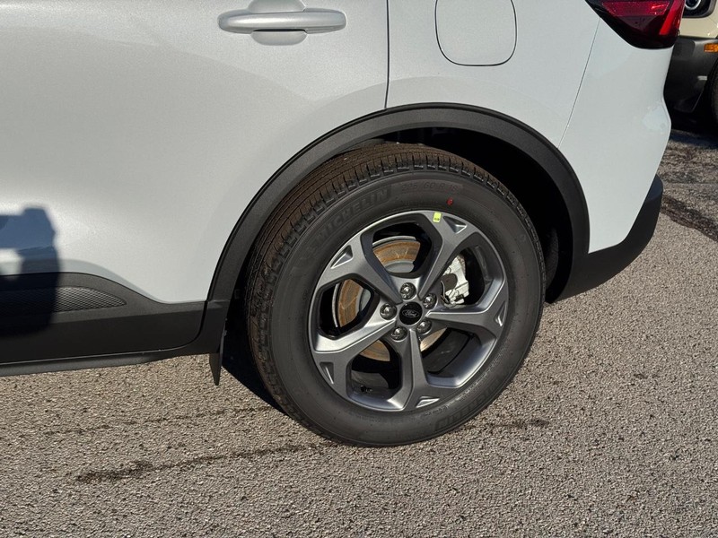 Ford Escape Vehicle Image 11