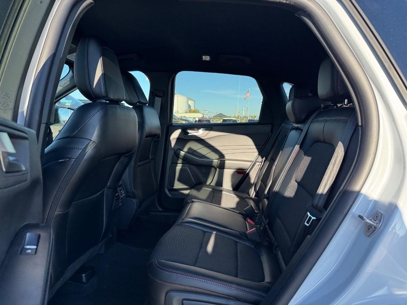 Ford Escape Vehicle Image 12