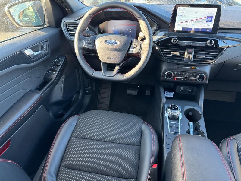 Ford Escape Vehicle Image 13