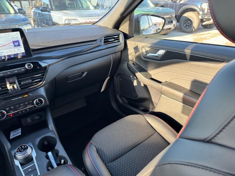 Ford Escape Vehicle Image 15