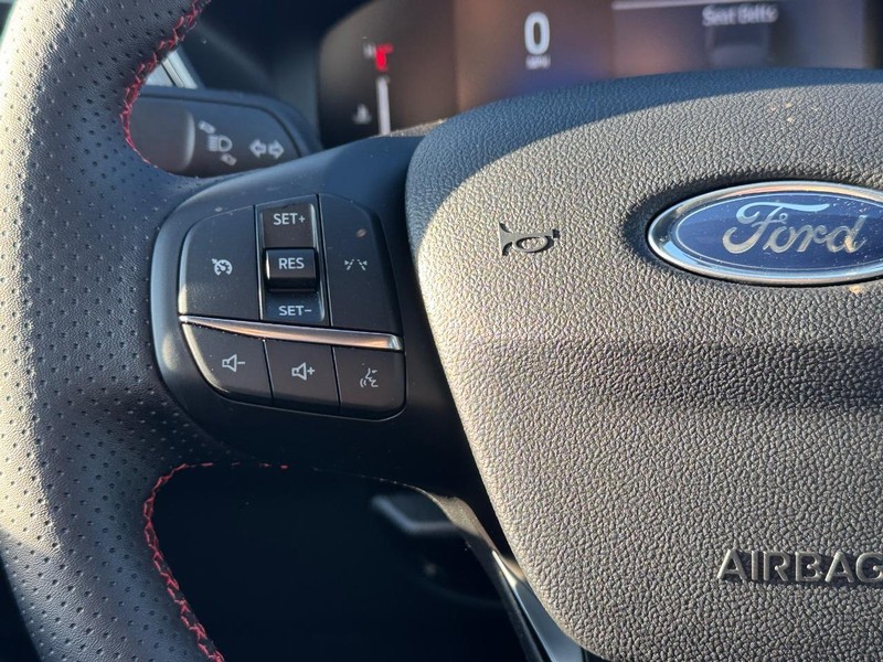 Ford Escape Vehicle Image 19