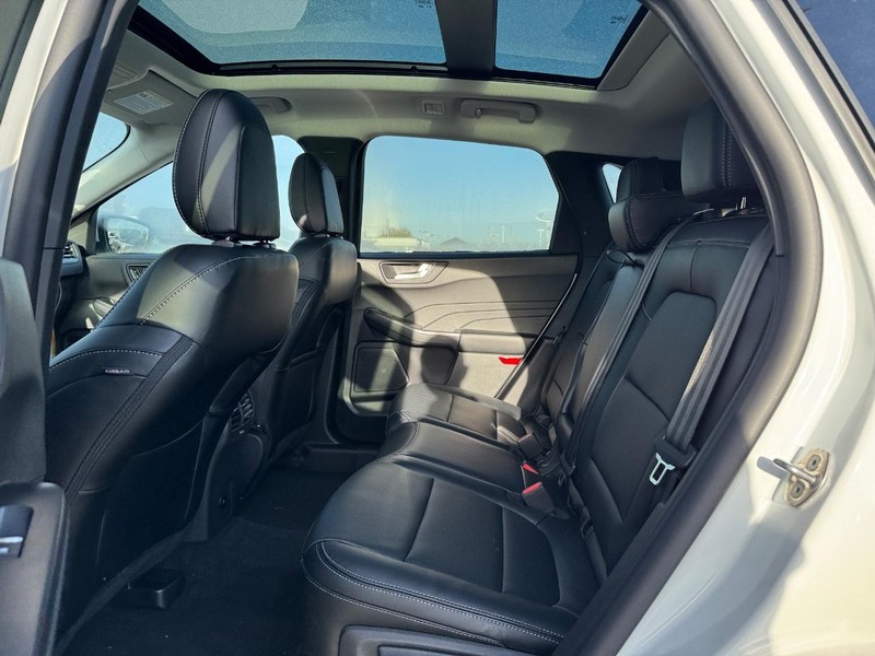 Ford Escape Vehicle Image 12