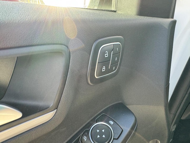 Ford Escape Vehicle Image 20