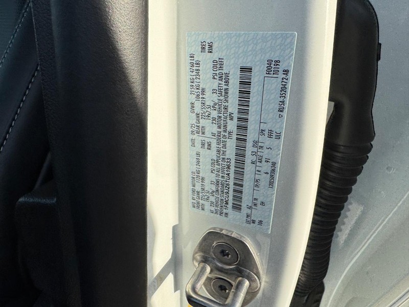 Ford Escape Vehicle Image 27