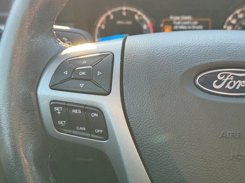 Ford Ranger Vehicle Full-screen Gallery Image 19