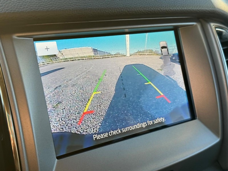 Ford Ranger Vehicle Full-screen Gallery Image 21