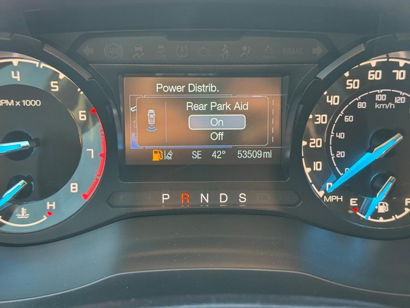 Ford Ranger Vehicle Full-screen Gallery Image 22