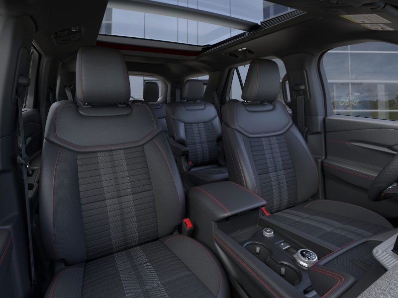 Ford Explorer Vehicle Image 12