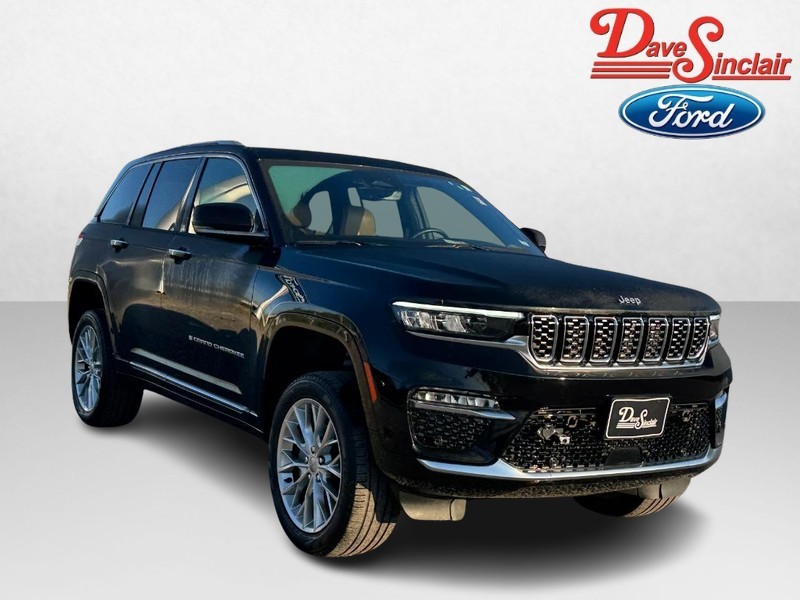 Jeep Grand Cherokee Vehicle Full-screen Gallery Image 04