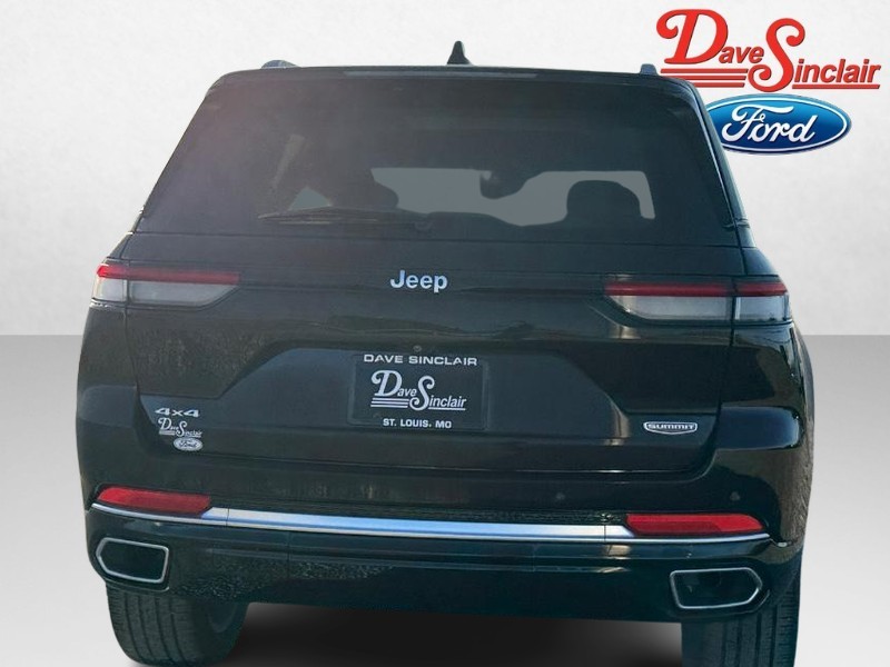 Jeep Grand Cherokee Vehicle Full-screen Gallery Image 08