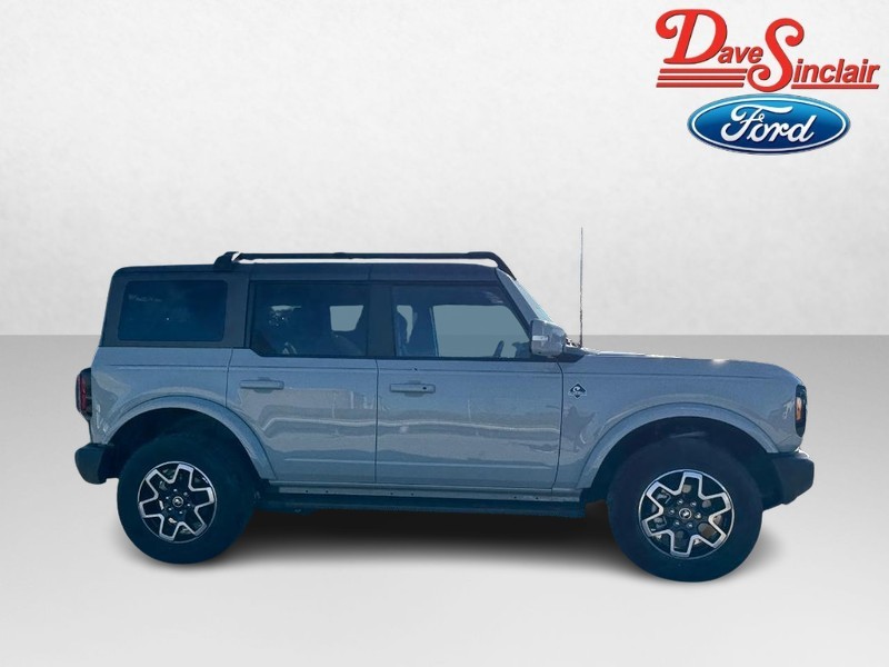 Ford Bronco Vehicle Image 05