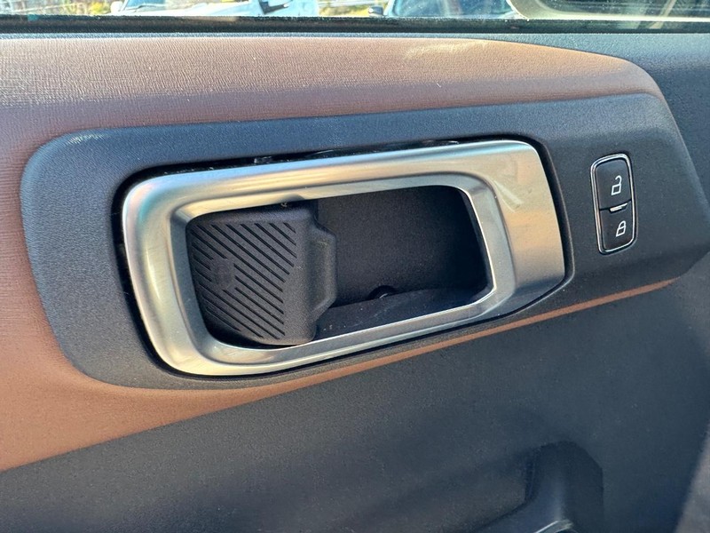 Ford Bronco Vehicle Image 17