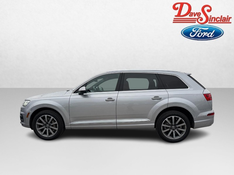 Audi Q7 Vehicle Image 09
