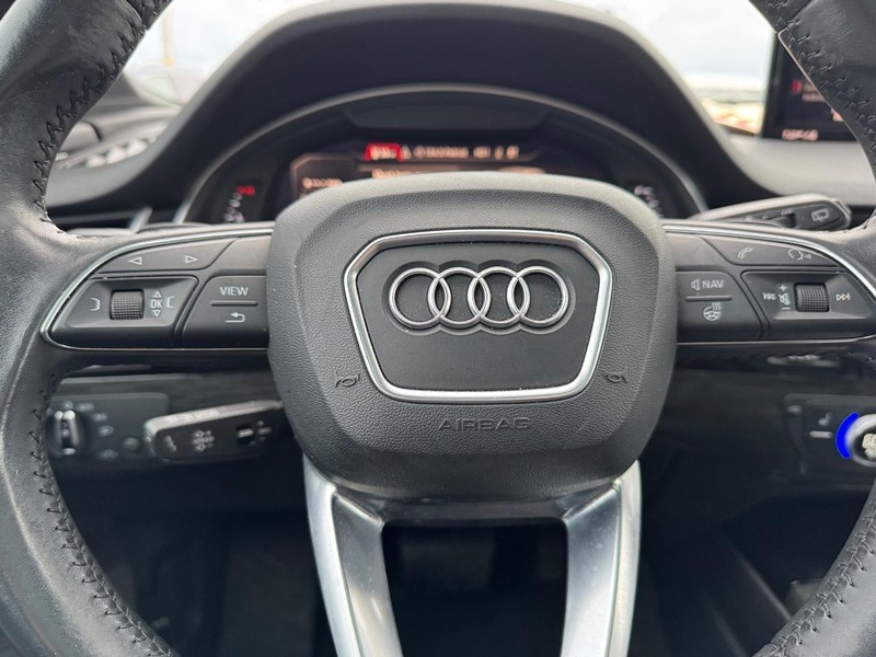 Audi Q7 Vehicle Image 19