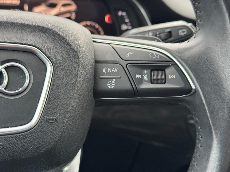 Audi Q7 Vehicle Image 21