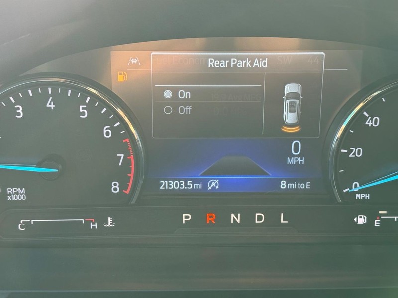 Ford Explorer Vehicle Image 23