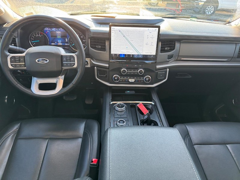 Ford Expedition Max Vehicle Image 17