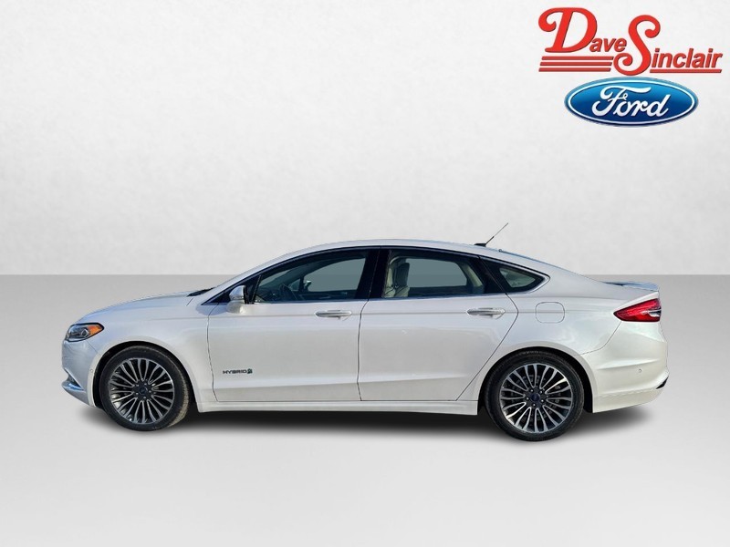 Ford Fusion Vehicle Full-screen Gallery Image 10