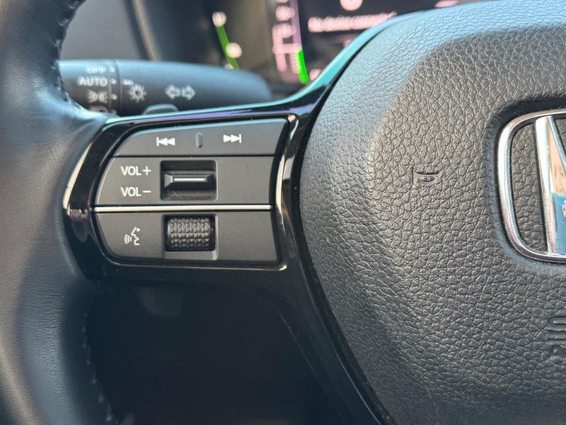 Honda Accord Hybrid Vehicle Full-screen Gallery Image 20