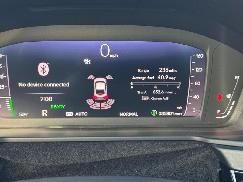 Honda Accord Hybrid Vehicle Full-screen Gallery Image 25