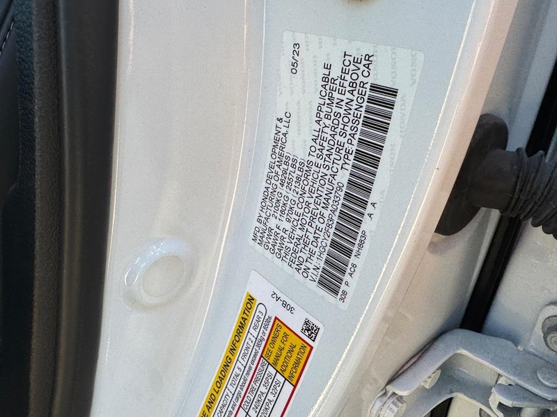 Honda Accord Hybrid Vehicle Full-screen Gallery Image 26