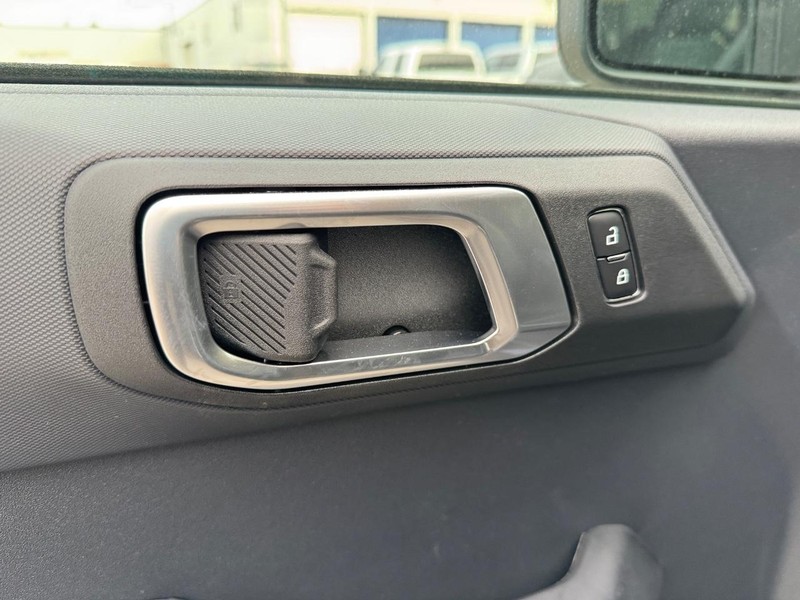 Ford Bronco Vehicle Full-screen Gallery Image 17