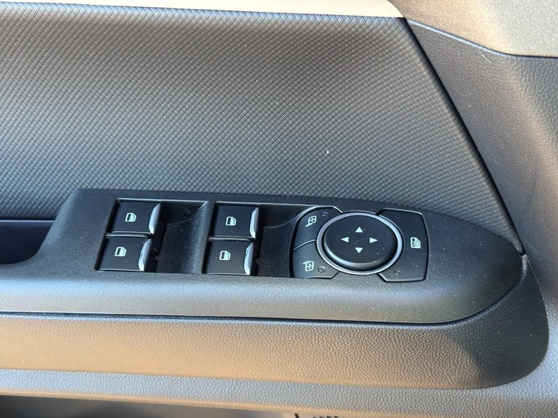 Ford Bronco Sport Vehicle Full-screen Gallery Image 17