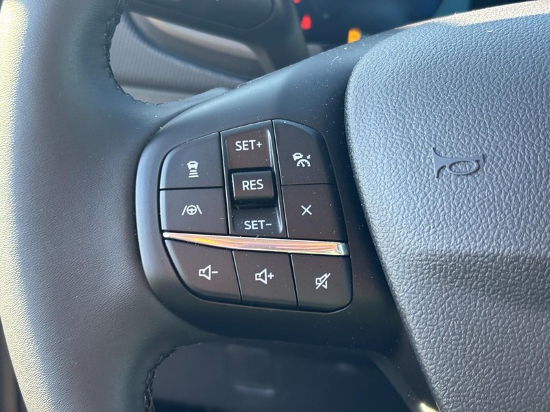 Ford Bronco Sport Vehicle Full-screen Gallery Image 19