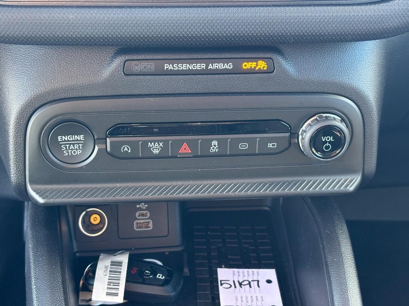 Ford Bronco Sport Vehicle Full-screen Gallery Image 25