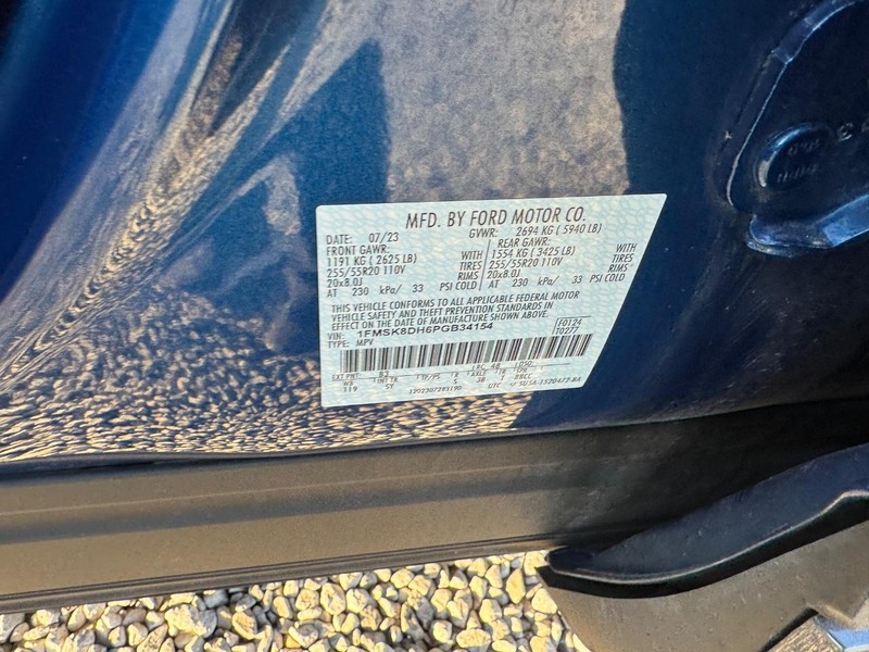 Ford Explorer Vehicle Image 25