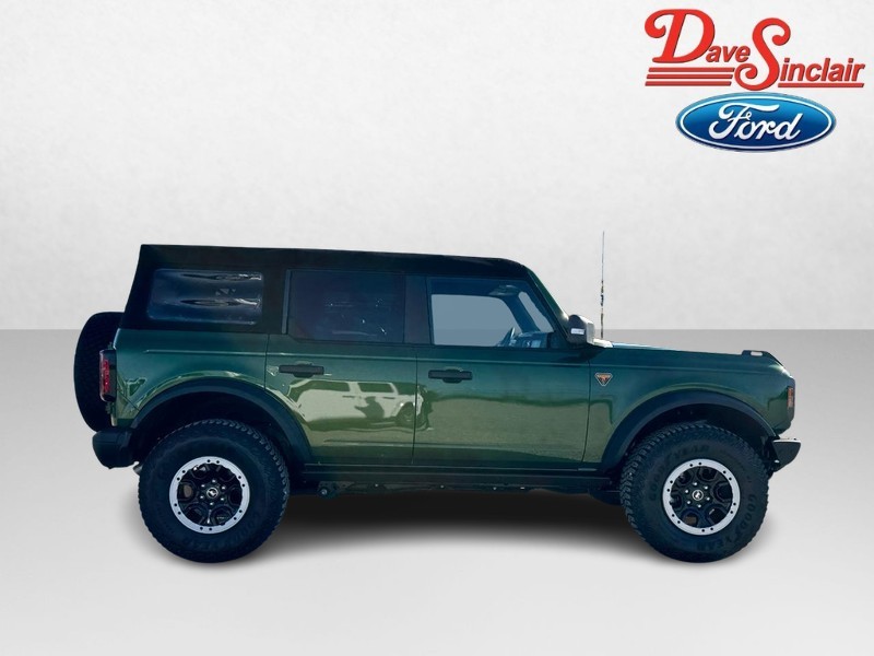 Ford Bronco Vehicle Image 05