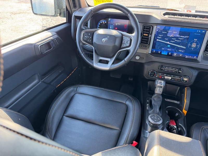 Ford Bronco Vehicle Image 13