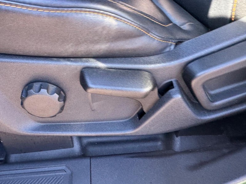 Ford Bronco Vehicle Image 16