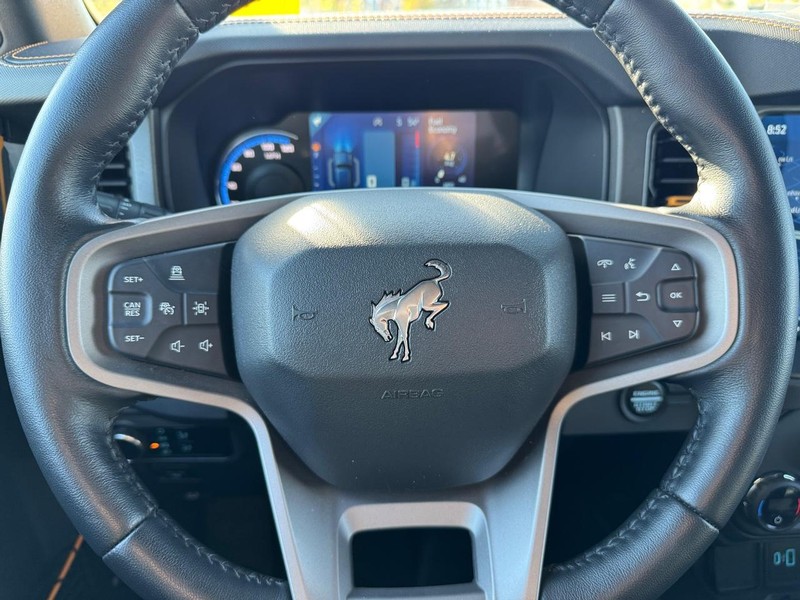 Ford Bronco Vehicle Image 18