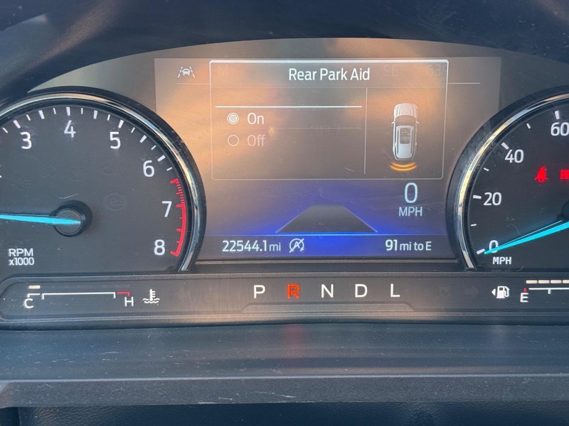 Ford Explorer Vehicle Image 25