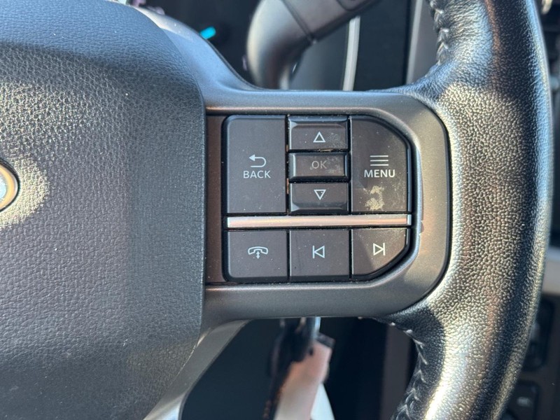 Ford F-150 Vehicle Full-screen Gallery Image 20