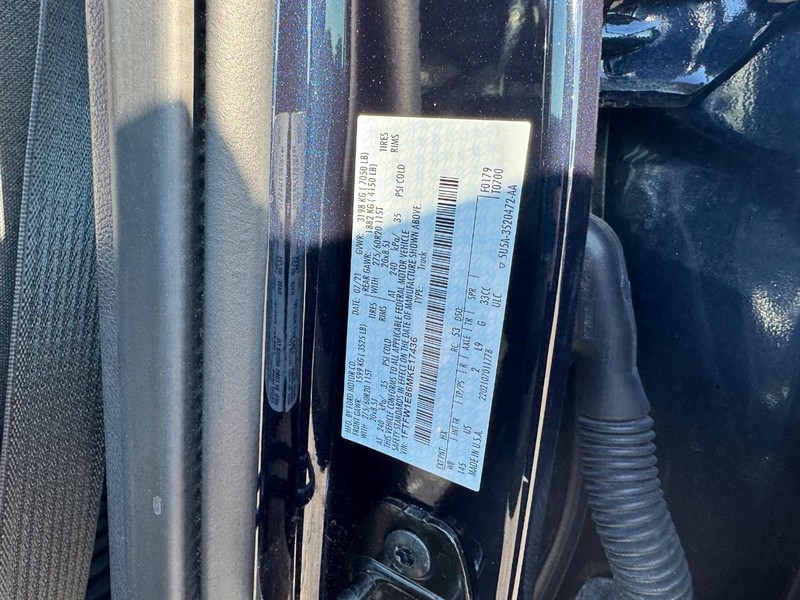 Ford F-150 Vehicle Full-screen Gallery Image 23