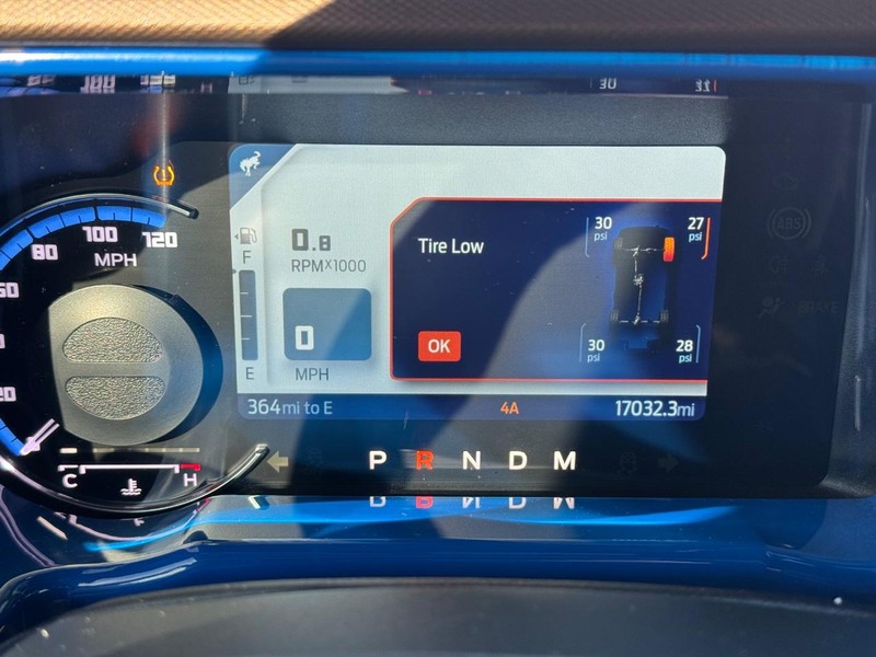 Ford Bronco Vehicle Full-screen Gallery Image 24