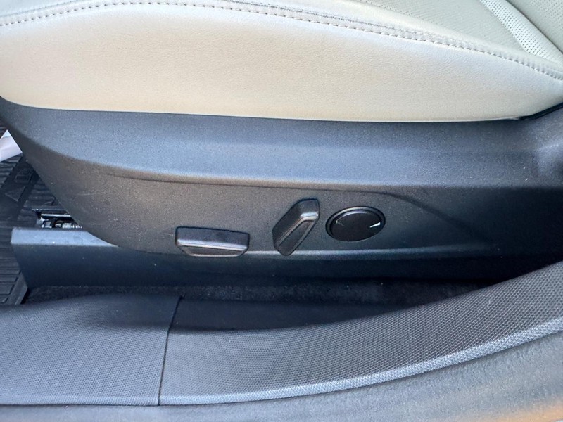 Ford Mustang Mach-E Vehicle Image 17