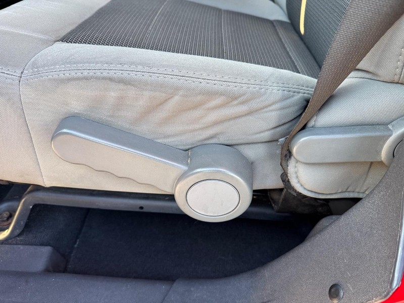 Jeep Wrangler Unlimited Vehicle Image 16